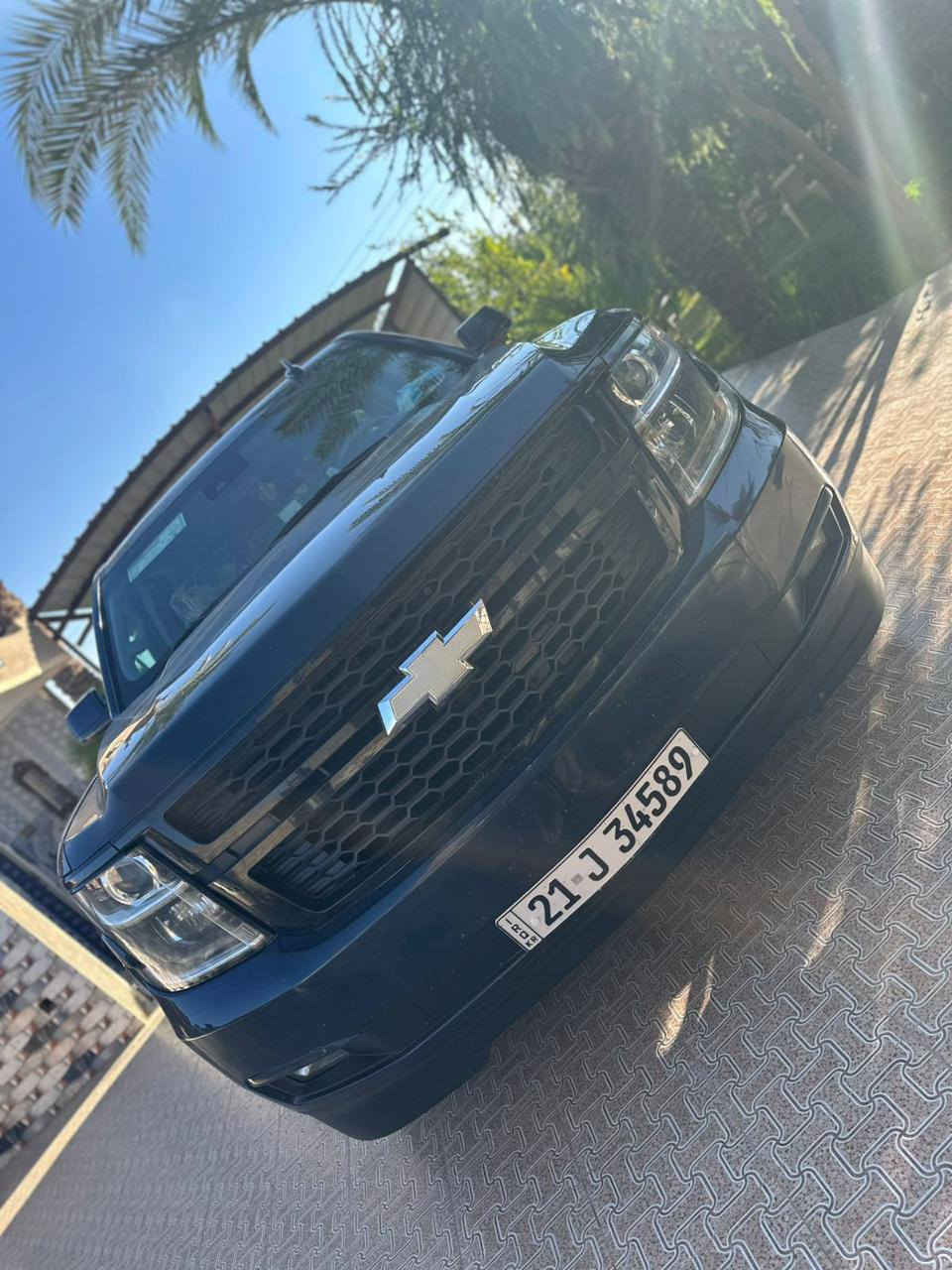 تاهو ٢٠ وارد امريكي قطعتين صبغ وكلير بالباب ماشي ١٢٩ألف الضرر بدون شاهي بدون العود بدون ار باك المحرك ٨
***********)(((320$))))
