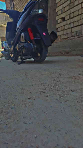 سلام عليكم دراجه ماكس عدله مكفوله من كلشي دراجه نضيفه حسب مامعروض بالصور السعر 700 وبيه مجال الاستفسار *********** متواصل واتساب
