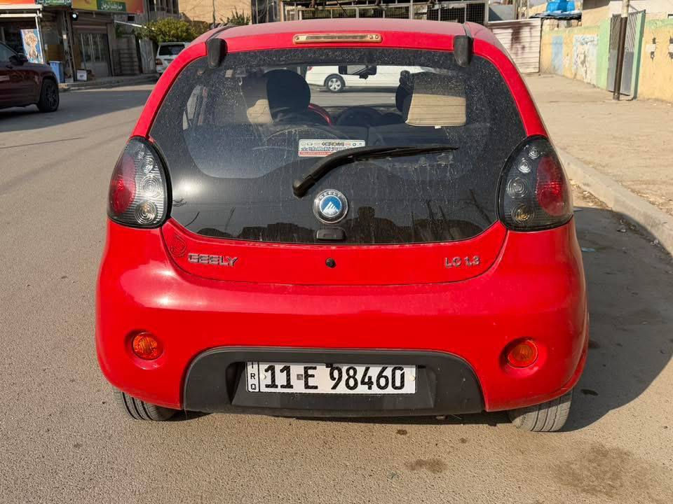 السلام عليكم جيلي باندا ماشية ٣٩ الف كم حقيقي رقم بغداد بأسمنا مكفولة بدون صبغ او ضربة عدا بارد جدا بسيط السيارة جديدة جدا مكان السيارة البياع السعر ٥٤ ورقة بيها مجال بسيط للجادين بالشراء الاتصال على الرقم *********** تحياتي للجميع
