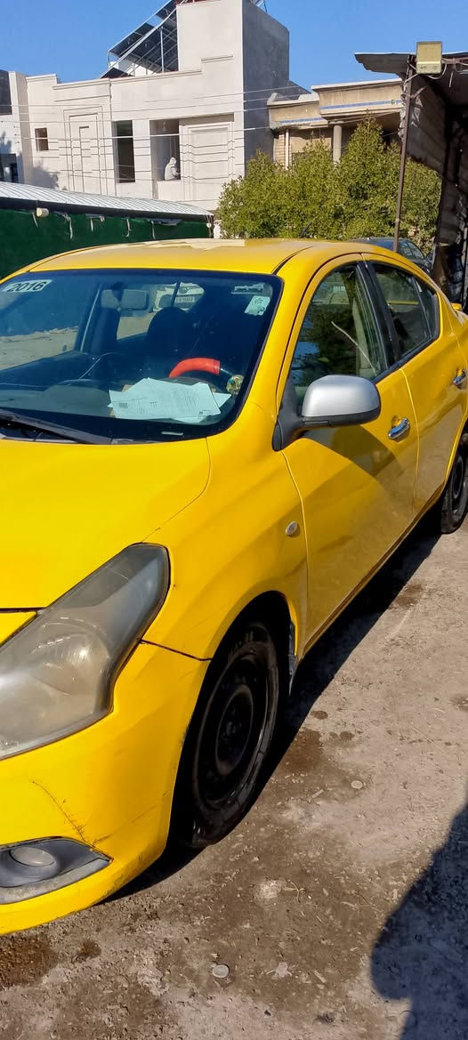 سلام عليكم سياره سني هندي للبيع كير ومحرك مكفول عدهد طخات بسيطه السياره مامتعوبه وخير من الله
***********
السعر 75 وبيها مجال مكاني بغداد حي الجهاد
