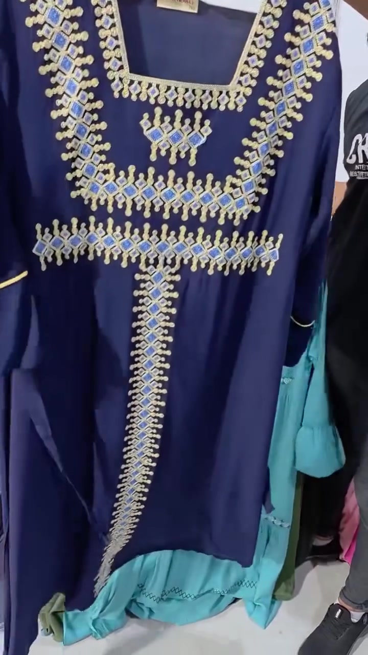 كشمير اصلي X2_X5
سعر الدرزن70الف
البيع فقط جمله
الحجز وتساب 
***********

https://chat.whatsapp.com/LWEiVDQPbgjDIyEkUOgsIM?mode=gi_t
كروب وتساب
