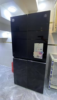 ثلاجه للبيع السعر٢٥٠قابل للتفاوض للاستفسار 07727266362
