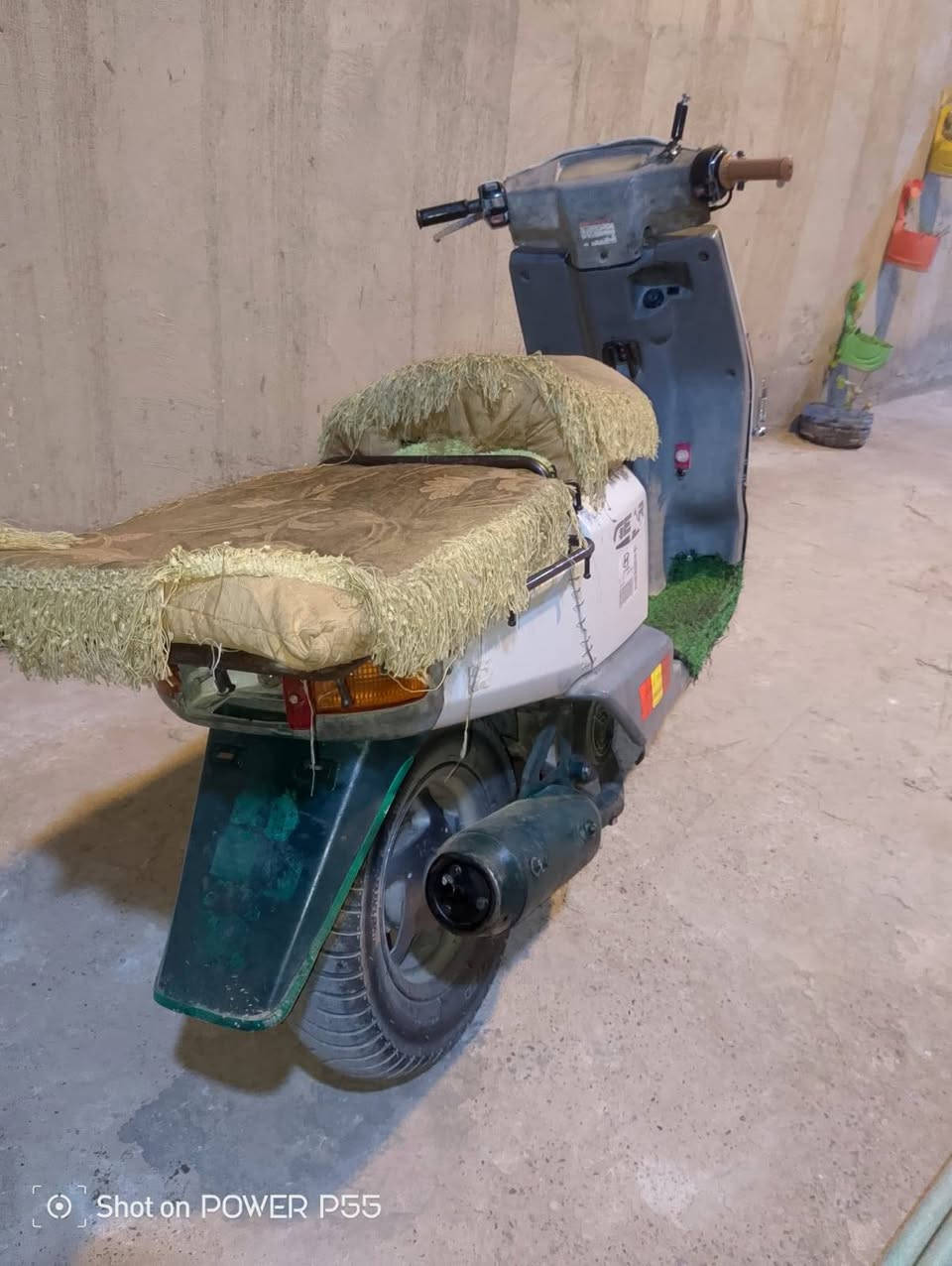 السلام عليكم شباب دراجة 60اللبيع شقالة سلف وهندر كهربائيات كاملة كلك السعر 200وبيهة مجال قليل مكان هبهب حي المصطفى الرقم ***********ابو نجم مكلف بل نشر
