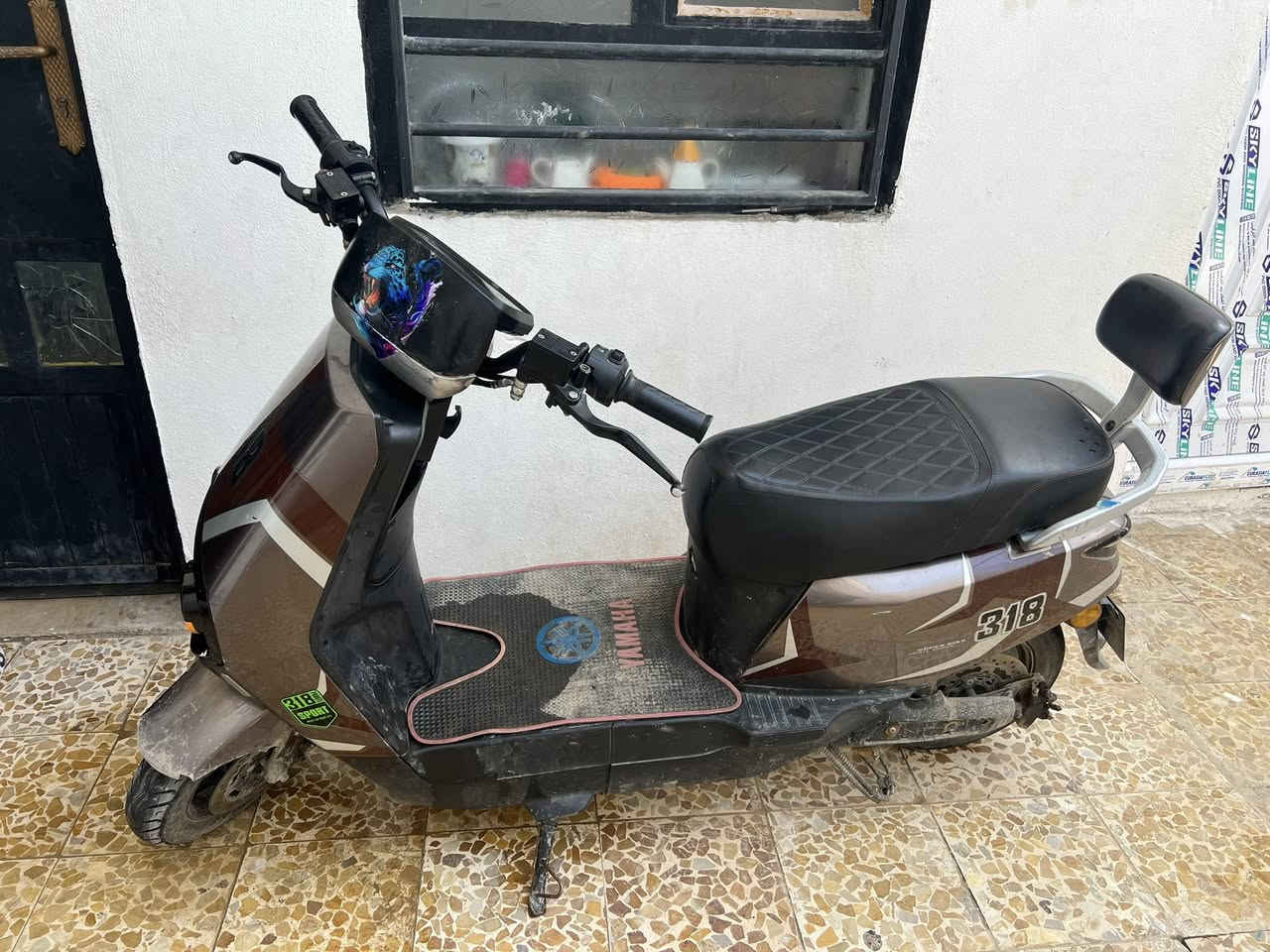 مأطور شحن ٣١٨لبيع شغال كامل
السع٤٥٠وبيه مجال 
الرقم *********** وبيه واتساب
