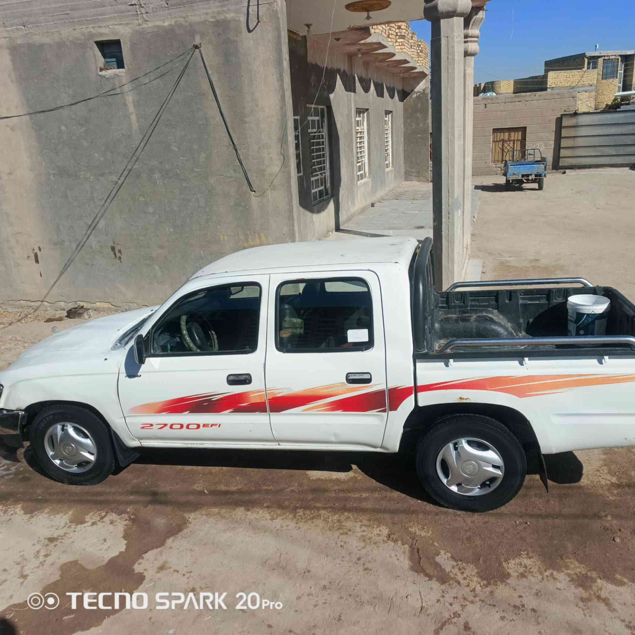 سلام عليكم
سياره بيكم جمره للبيع موديل 2004 سياره نضيفه كير ومحرك جدد تواير جدد توهن شادهن. بيهه بس جاملغ جهت السايق مصلح والشاصي بي تصليح اثر الحادث.  سنويه لل 2028 تنتهي مداور ثاني يوم. سياره خير من اللة مال جناي 
سعرهه 80 ورقه وبيهه مجال للشراي العنوان ناصريه طريق سيددخيل.
ماموجود ع الخاص الشراي يتصل وبيه خير ويدلل ‏‪***********‬‏ابو علي
