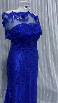 فستان • جديد • ما ملبوس