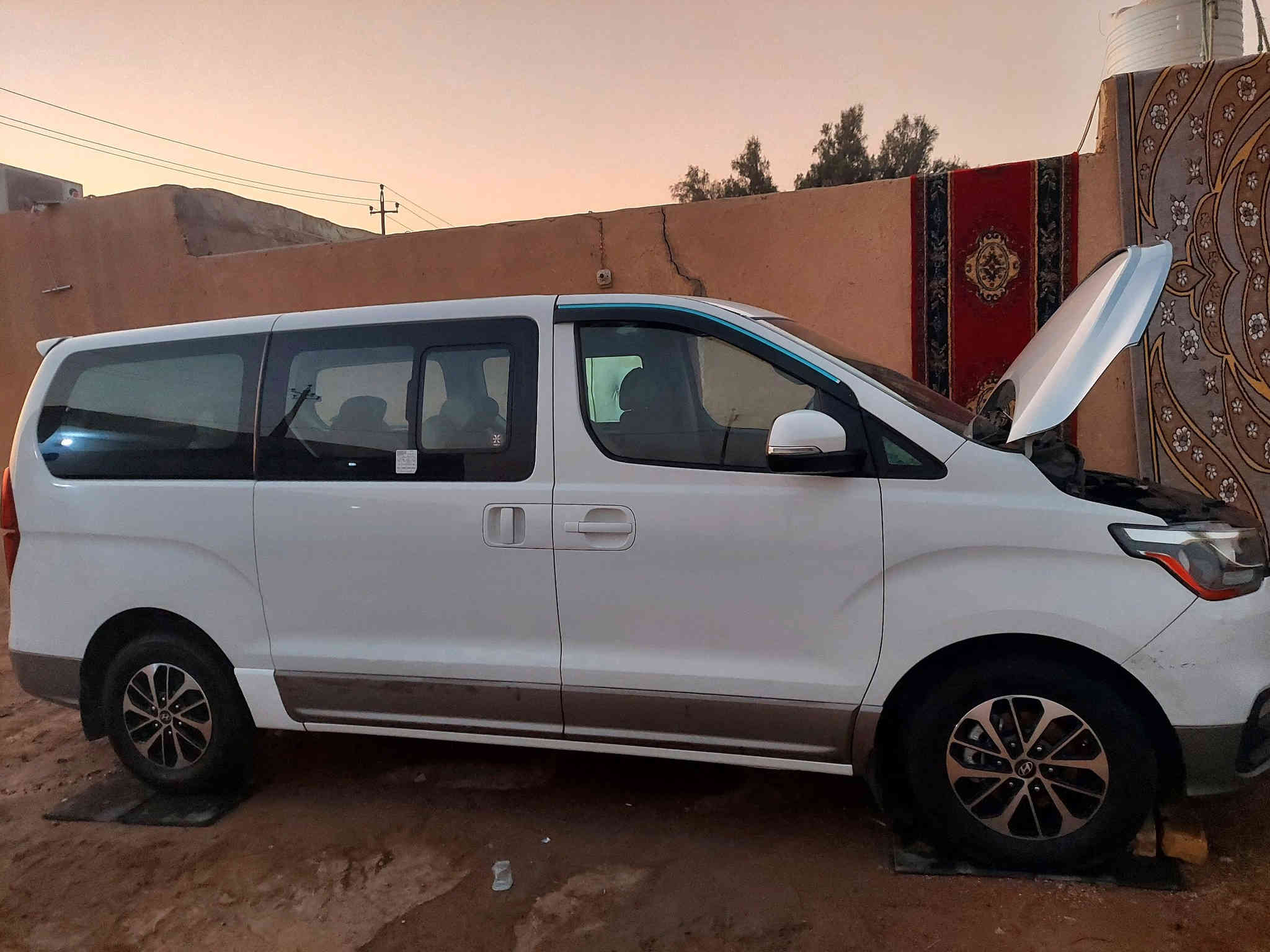 ستاركس2019للبيع مفتوحه ومحوره مسكر مكينه بلاديه قبل الزياره مبدله تخم تاير حداديه خيرمن الله السياره كفاله عامه رقم واسط انكليزي تبريد تدفئه سياره جاهزه ع الاخير كلشي ماتخسر عليه السعر 268 وبيه مجال والمايعجبه السعر يكمل طريقه كبل مكان السيار واسط قضاء الحي/***********/***********
