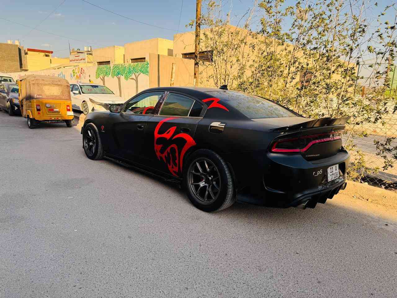 السلام عليكم جارجر ارتي ٢٠١٨ اصل مكفوله كفاله عامه من الصبغ. فول مكينه هيمي ٥٧٠٠ برغي مامفتوح بيها مبرمجه مراوح او طلقات فقط كشنات تدفئه تبريد. قطعتين تبريد ويل هيلكات اصلي رقم بغداد كلش مو ضح صوره الحادث بلمنشور  السعر ١٨٥ مكان البلديات*********** فقط متواجد وات ساب
