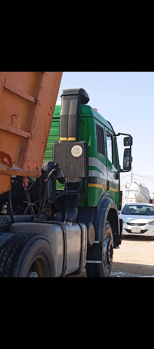 سلام عليكم سيارة البيع موديل 96 مكينه 44كير 220 مجموعة جيف مل اكتروز 5فحله مكفوله كفاله عامه عربانه جابر من نوع رفيع ذرعتهى 33 الاستفسار على رقم ***********
