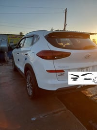 توسان للبيع 19 لكاصد مكفوله مكان بغداد فول مواصفات 07814954802