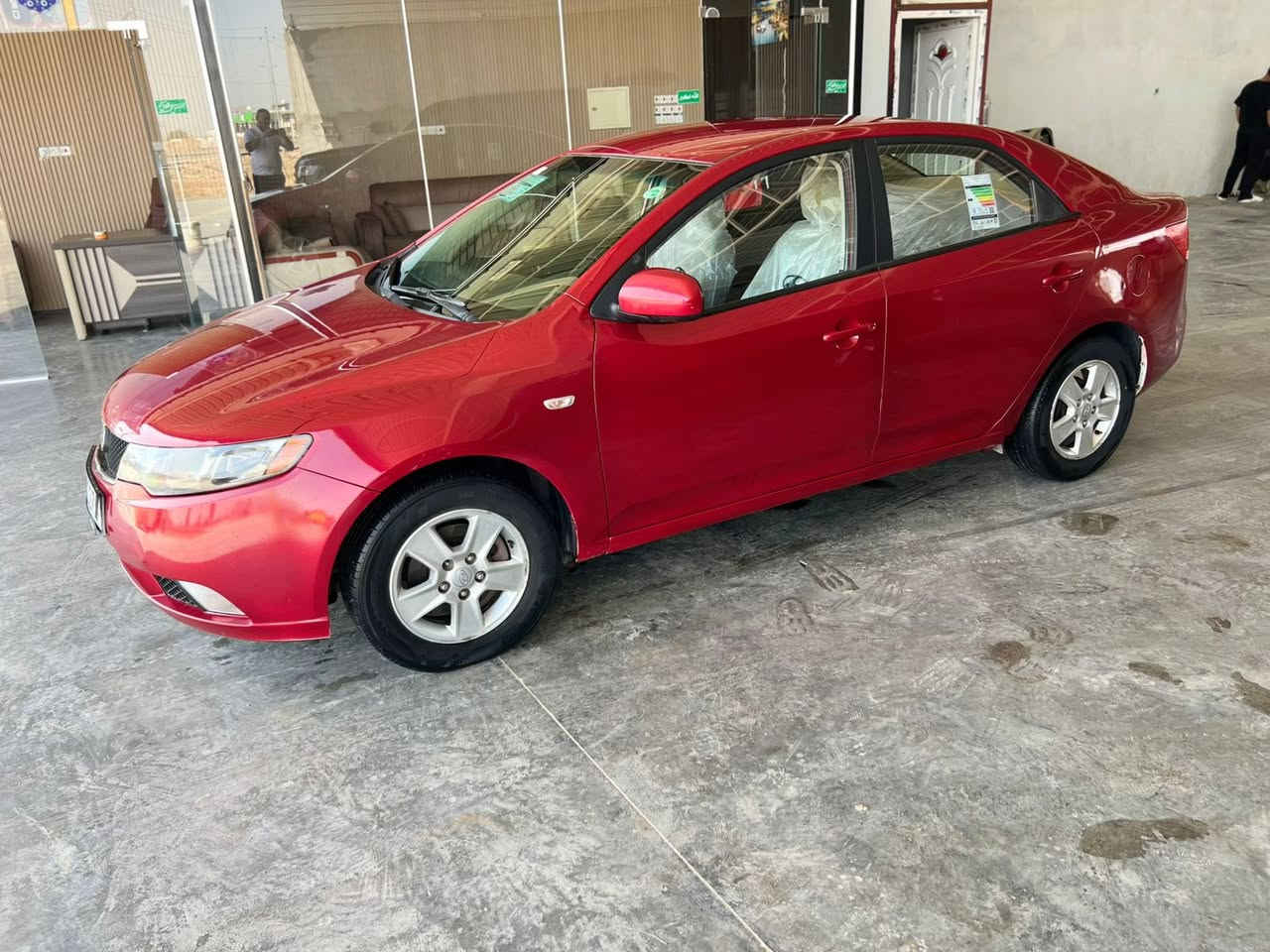 السلام عليكم
ادوات ادوات ادوات
الفورتي الحلوة للبيع خليجية بانزين دبل نوزل
كصة جنطة اللون احمر دم الغزال
الداخل كريمي واسود شاشة جبيرة وكامرة خلفية
السيارة جديدة جديدة وماشية قليل 
متومة طبق الاصل 
السعر ٤٧ مكانهة بغداد
***********
