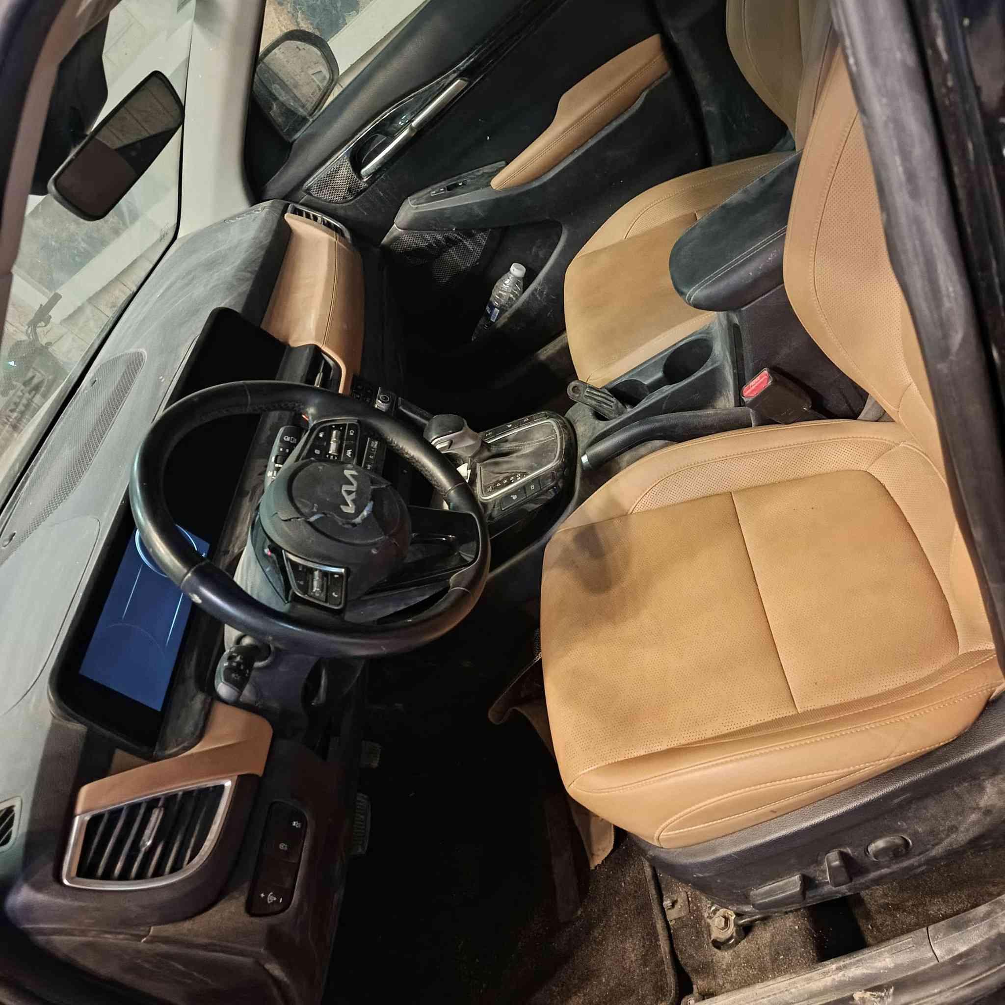 سلام عليكم لبيع كيه سيليتوز فول واحد على واحد راعيها ببغداد وما اندله مشتريها انا من المالك فوري بس رقم تلفونا مغلق اوراقه كلها موجوده *********** موديل 24 سياره حلوه وجديده  السعر ٨٨
  مكينه 2000مكان بابل حي العسكر شارع 80
