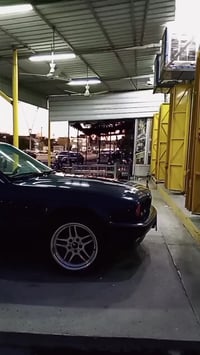 بي ام ٥٢٥ • ١٩٩٢ • رقم انبار