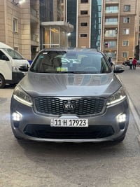 سورنتو • ٦ سلندر • ٧ راكب