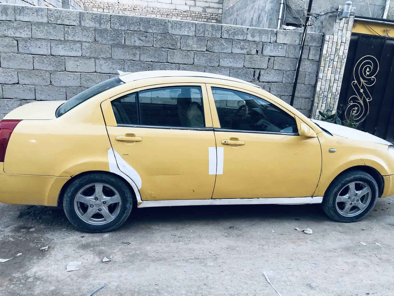 دشيري اي فايف موديل ٢٠١٣      كير مكينه بجيس لا تبخر ولا تنقص     حداديه جديده ستوني مبدله تخم تاير ٧٥/١٠٠.  كيجات كله شغاله حماوه بانزين كيلومتر رون 
ادامه مكينه ستوني سويته اليوم الله شاهد 
شاشه شغاله مع اربع سماعات 
سياره جاهزه للاخير بدون مذب ربع عليه 
سعره ٢٤ وبيه مجال كبل شغل سويج وتطلع *********** مكاني نجف
