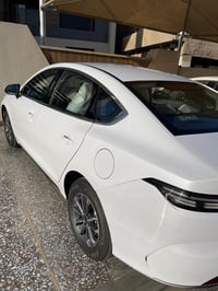 BYDديستروير  للبيع مواصفات: كير ماوس شاشه كبيره دواره كشنات جلد تبريد ...