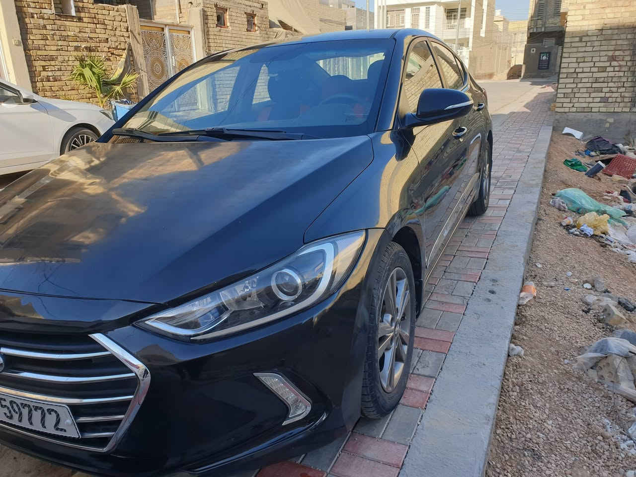 السلام عليكم
النترا 2018 خليجي رقم كربلاء الدولي ب اسمي تحويل ثاني يوم سنويه لل2030 هزه جديده 
كير ومكينه  2000 ع وضع الشركه
 برغي ما مفتوح بيهن كفاله
تبريد ثلج شركه + تدفئه
حداديه جديده 
باتري جديد 
مواصفات نص فول
اشاير ب المري
قطعتين تبريد
حساسات خلفيه
حساس اطارات
شاشة اعطال
شاشه كبيره تدعم كار بلي بلاديه + كامره دواره
فول تحكم ستيرن
داخل لونين عسلي + اسود
لايت عدسه
تخم ويل كب كروم
بلاجكتورات ثلجي + اشاره
وباقي المواصفات المعروفه
السياره بيه بنيد مبدل اثر ضربه سطحيه بدون دواخل وبيه دور الجاملغ خلفي ايمن فقط الدور مالته صبغ والباقي مكفول 
مكان السياره كربلاء ( السعر 130 ) وماكو 18 خليجي بهيج سعر  جاهزه من كل النواحي مال جناي وب الخير ع الياخذه
***********
