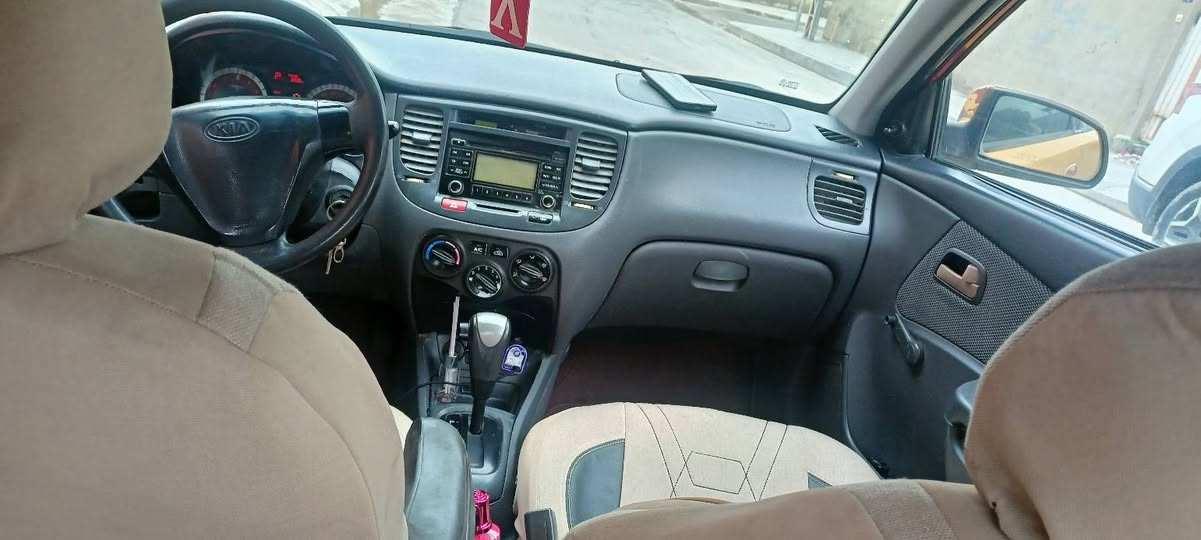 ريو امريكي
حدث جملق امامي بدون دوخل
مكاني موصل حي قاهره 
مصفره هيه 
رقم مصطره
معجون ما بيه لا سقف ولا دوخل تبريد شغال 
2009
سعر 73
***********
