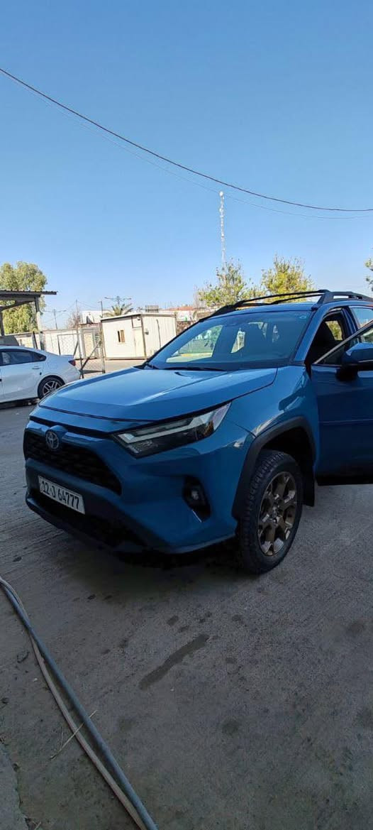 تيوتا راف 4 هايبرد 2023
لون مميز
السيارة ماشية 17 km
جدا نظيفة
ضرر موضح بالمنشور
(بدون شاصي )  
رايده ب240 مكان السيارة الموصل
***********
