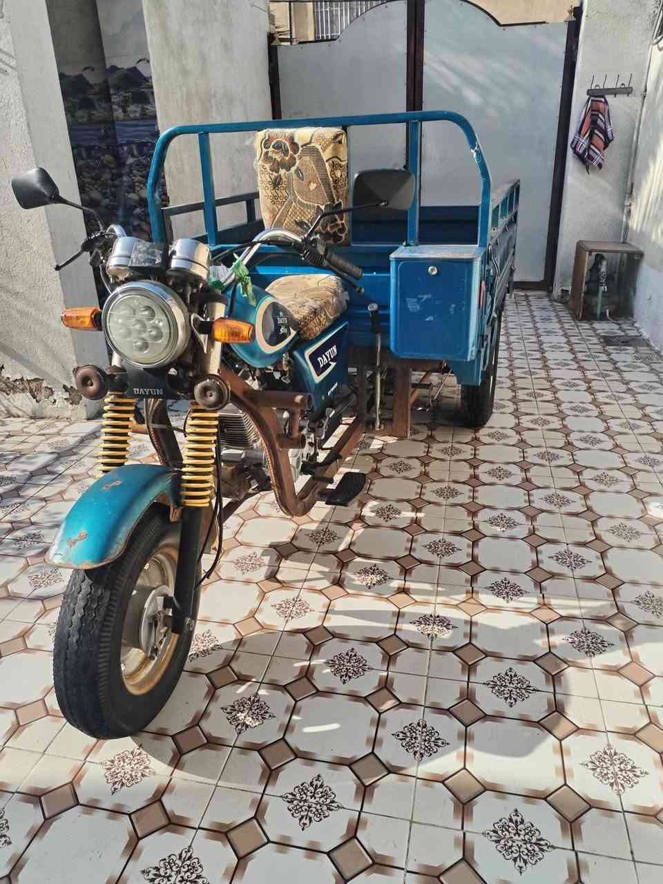 السلام عليكم ستوته للبيع موديل 2014 قليل استخدام مكفول الگير والمكينه والشاصي لا گص ولا لحيم ولا صبغ مال بيت ابد مامشتغل بيها سنويه بأسمي تحويل ثاني يوم 
العنوان واسط الكوت
***********
