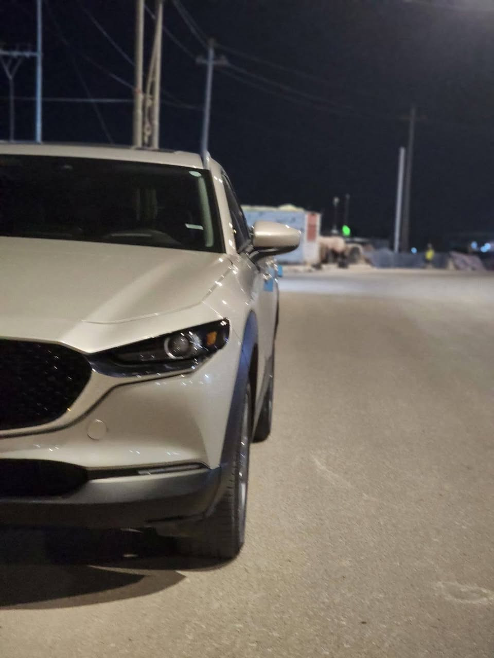 مازدا CX30 بريميوم ( البورش الياباني) موديل 2023 .. رقم شمالي باعلى المواصفات ( فئة سكاي اكتف G ) حادث سطحي تعديل بارد جاملغ ايمن  مع تبديل البنيد باصلي .. الآن السيارة مكفوله من الصبغ ..السيارة باسمنا تحويل وكاله.ايرباك ستيرن راجع سيستم جديد .لون مميز .محرك أربعة سلندر.سيارة بلاد..فول فول باعلى مواصفات.ماشية 58كم .رادارات كشف وتحديد مسار" حساسات "فور ويل" داتا شو" فتحه "تحكم ستيرن جهتين" تبريد شركة مقطعين.. للجادين الاتصال *********** ..
