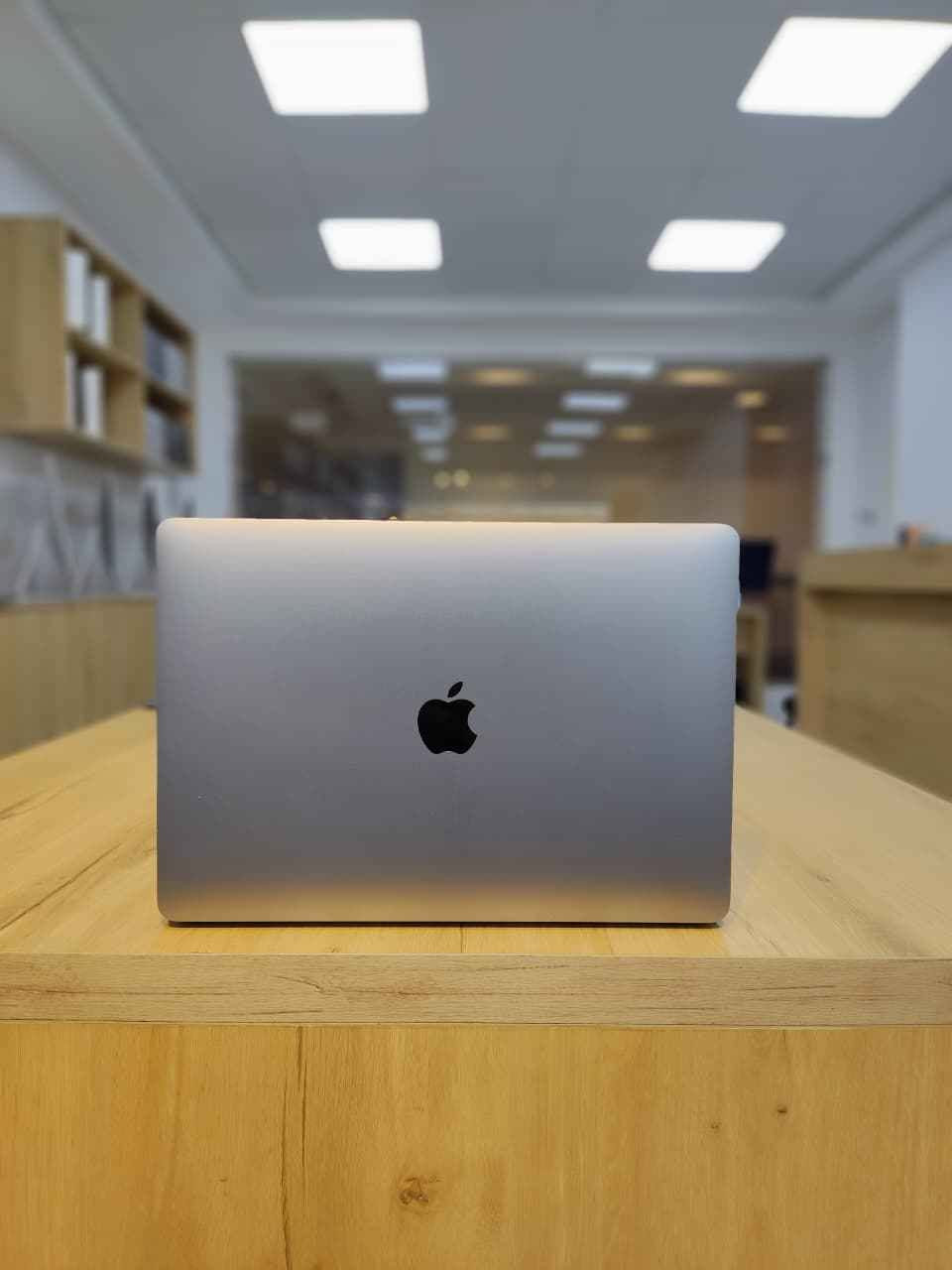 💻Macbook Air 13”inch 2018

➡ Processor:intel core i5
➡ Memory: 16 GB
➡ Storage: 512 GB
🔋Battery cycle: 176
➡️ Color : Grey حلوان, القاهرة


**إذا كنت صاحب هذا الإعلان وتريد حذفه لأي سبب، رجاءا أرسل رسالة إلى الدعم الفني**