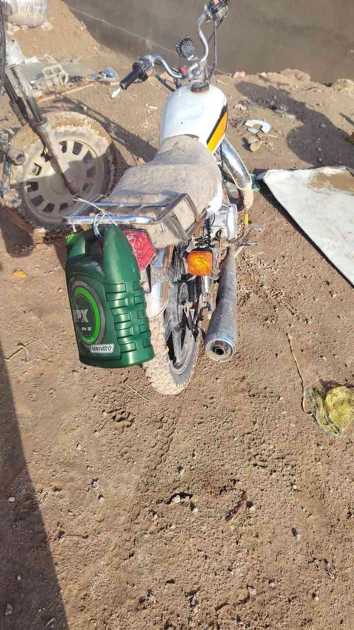 سلام عليكم دراجه البيع اوراق اصولي وكيله حمودي العارضي شاصي مكفول محرك أوربي السعر ٣٦٠ وبيه مجال مكاني نجف الرضويه يم القايش انتصل ***********
