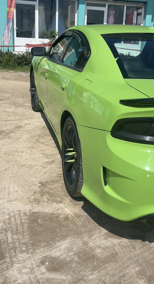 السلام عليكم جارجرRT بوليسي موديل 18 رقم بغداد نكليزي محرك هيمي السياره حادثها فقط  لغد الايسر والشاصي ومعدل راجع شركه مصبوغه عام تغيير لون نقصها بس تبريد وبيها منضومه غاز فقط توصل بواري الغاز مامتواجد ع الفيس السعر 138 وبيها مجال  بيع او مراوس مكان بابل الاسكندريه الاستفسار ***********
