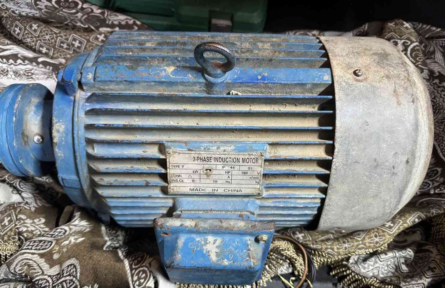 10 احصان ثري فيز***********
سعر 225
