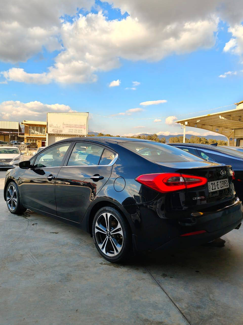 للبيع سيراتو 2016خليجي كفاله عامه فول عدى البصمه رقم سليمانيه تبريد قطعتين شفتات ستيرن حساس خلفي امامي محرك 1600 دوش بشرط وكير بشرط مري شفط تحكمات استيرن لد أمامي شمعه خلفيه ماشيه 127km جرس ب120مكان السياره بابل مشروع المسيب موبايل *********** السعر 123$وبيها مجال سنويه ورقم كله جديد تحويل وكاله حاضر
