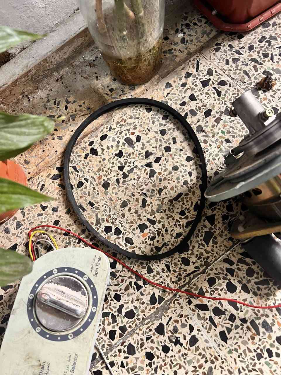 سلام عليكم للبيع مجموعتين كاملة غسل وتنشيف جديد شغالات ياباني اصلي جيب وشد يرهم على اي غسالة ام حوضين. البورد مع الماطورات مع القايش مع الكير بوكس. سعرهم كلهم 60 الف بيهم مجال توصيل مجاني داخل بغداد. *********** واتساب
