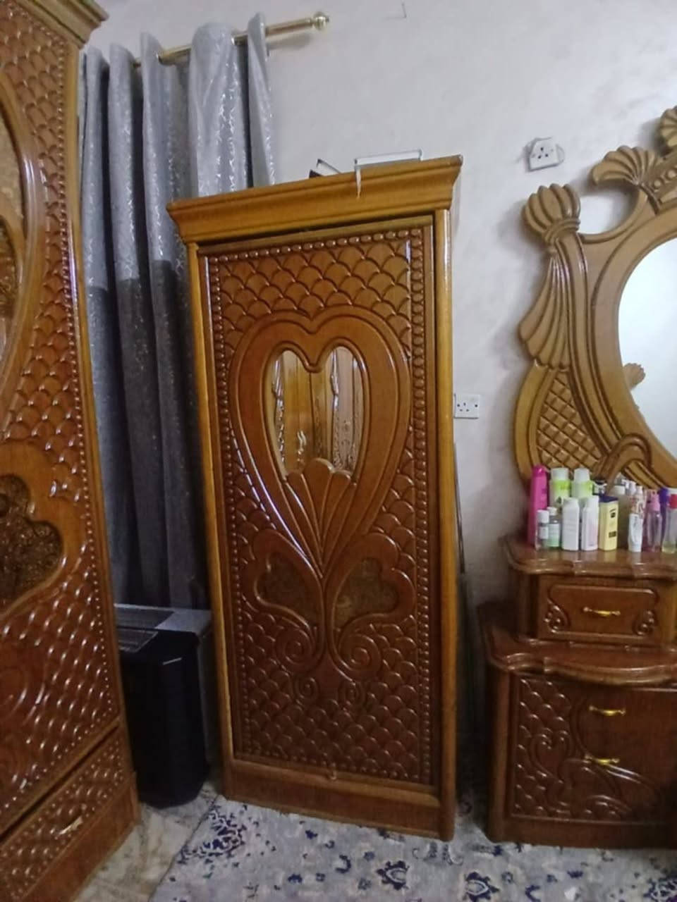 #غرفة_للبيع📌👇🏻
غرفة للبيع (٦) قطع بدون دوشك❌
العنوان #بغداد_الدورة_حي_التراث📍للمزيد مراسلتي✅


**إذا كنت صاحب هذا الإعلان وتريد حذفه لأي سبب، رجاءا أرسل رسالة إلى الدعم الفني**