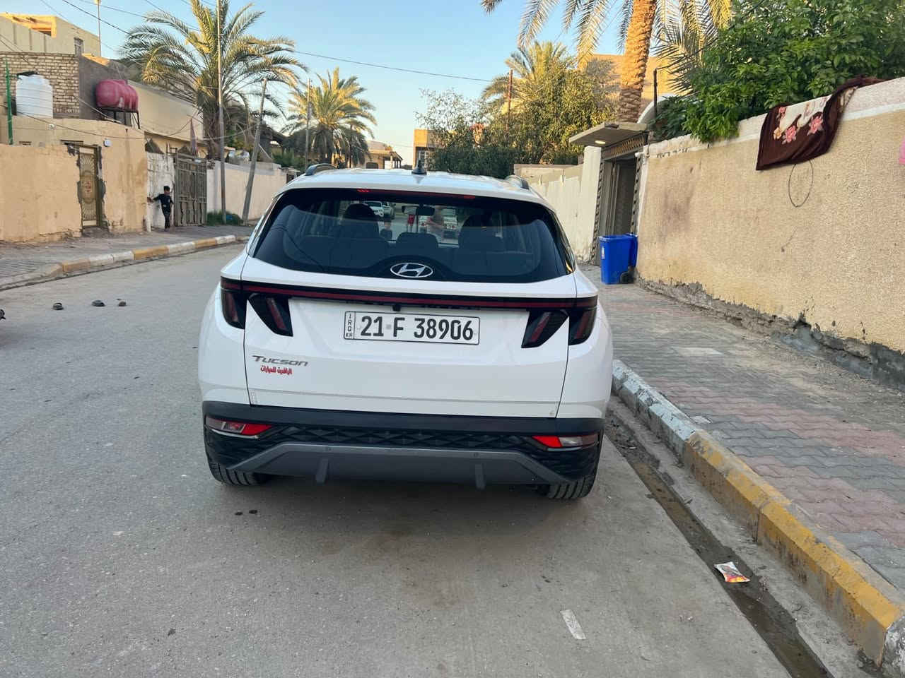 سلام عليكم شاب من رخصت مدير الكروب المحترم سياره توسان البيع فقط موديل 2022ماشيه 59الف مكفوله من صبغ بس شوي بارد موصفات السياره حساس الامامي خلفي رقم شمالي السفسار رقم صاحب السياره ***********
