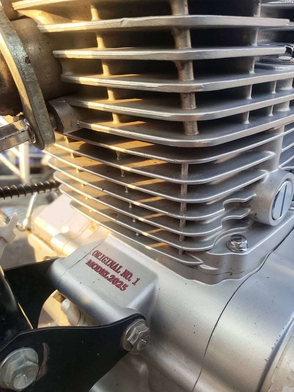 سلام عليكم درجه ايراني 25 مكفوله كفاله عامه نقص الي بيهه فقط ضفيره وباتري بعد ماشاده بل صينيه موجوده اني اشدهه الك العنوان بغداد الكرخ العطيفيه قرب جامع براثه رقم الهاتف***********سعر مناسب دك عليه مراح اقصر وياك نعومه المكينه وصوت الي بالك والي تريده انته
