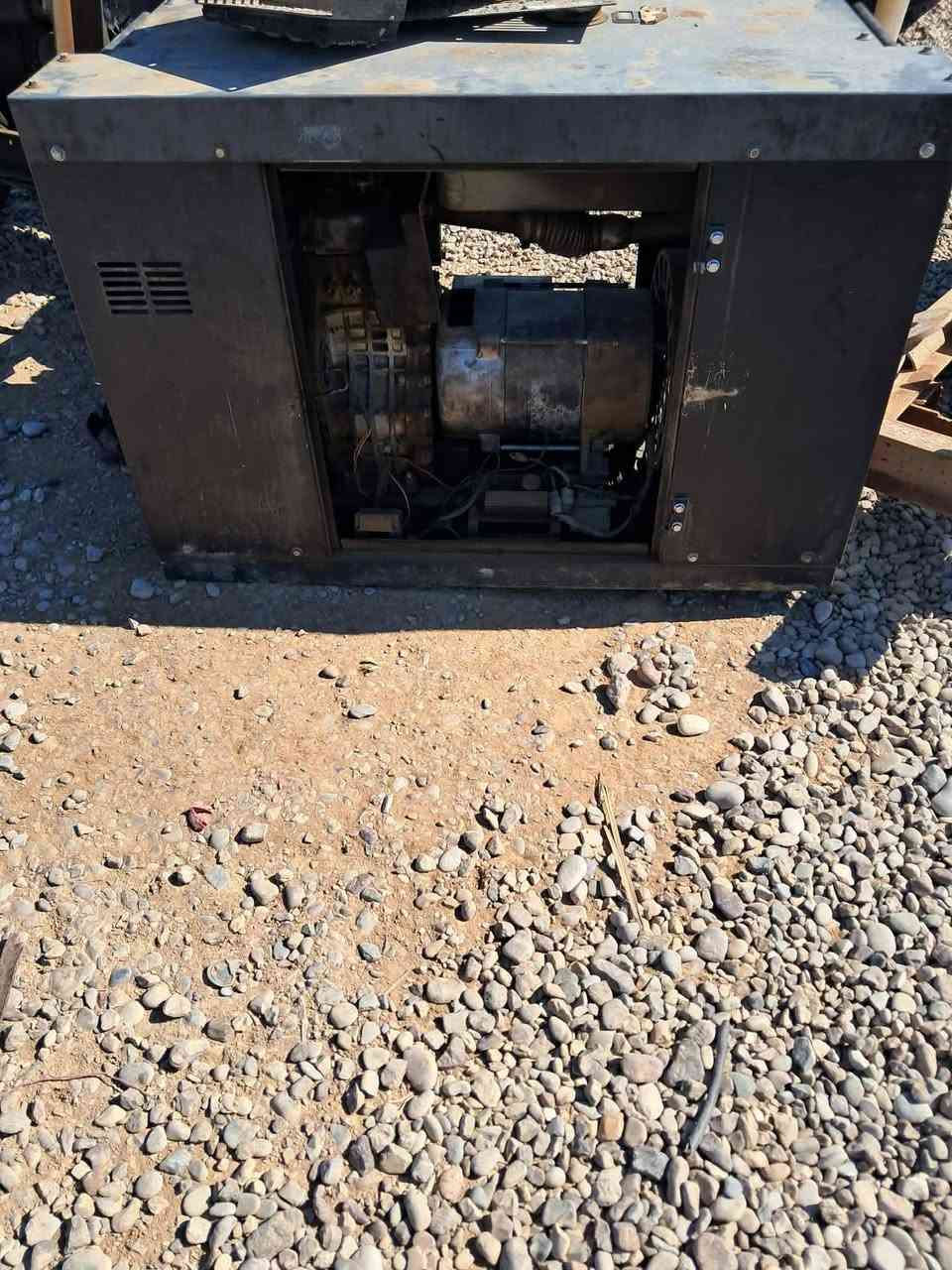 مولدات متروكات للبيع المكان ديالى العدد 2              ***********
