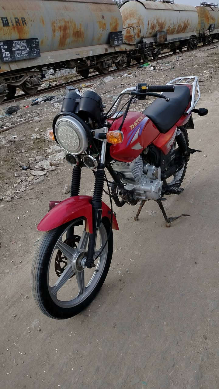 السلام عليكم اخواني الاعزاء 
للبيع ديوان عضم الموديل 2018 الدراجه نضيف وجديد كهربائيات كله شغله اوراق أصولي سعر 750 وبيه مجال مكاني بابل الحله الاستفسارات رقم الهاتف ***********
