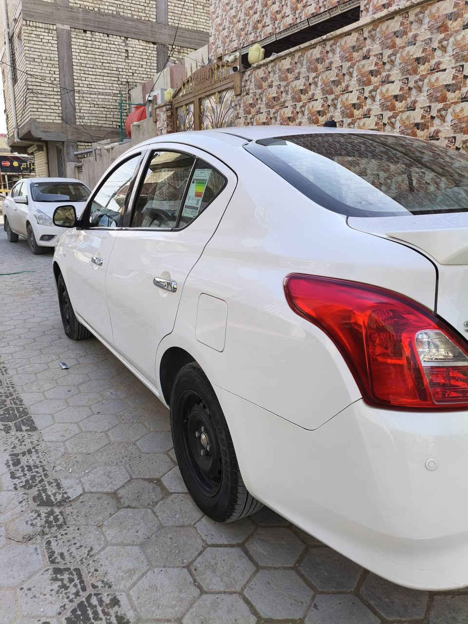 السلام عليكم نيسان صني موديل 2020 رقم اربيل بسم شركة مكفولة فقط مكانين بارد بسيط مامبين الباقي كفالة مكينة كير تبريد حداية  تايرات كلة تمام سبيرمانازل كاعيات شركة كبات  
سويج عدد2  السيارة جديدة مكان السيارة النجف الأشرف للاتصال ***********
