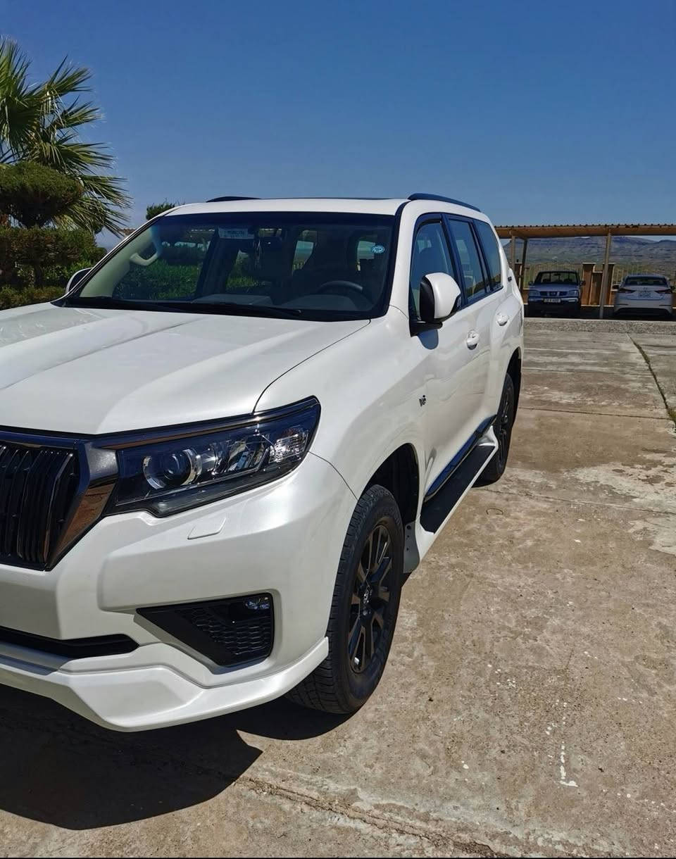 Toyota prado VX midnight
model 2021 
65000km
باب الثاني
السعر ٤٦٠ ورقة
مكفولة كفالة العامة
***********
***********
