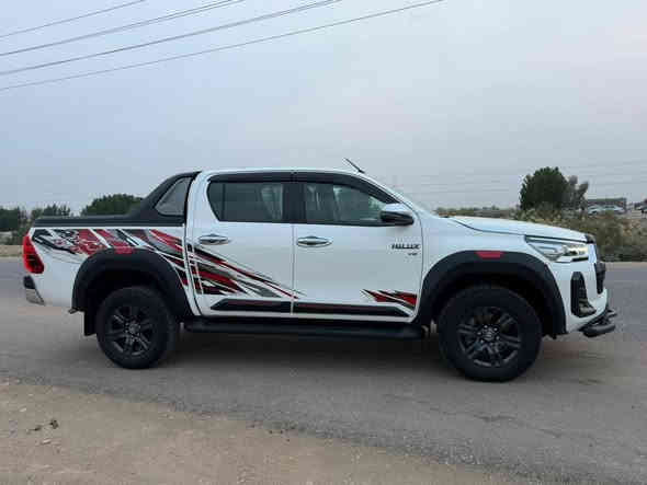 تويوتا بيك اب 2025 TRD
السياره بحاله الزيرو 
فول ماصفات 6 سلندر ساز 
بصمه كشنات تبريد 
اوتو 
السياره مدوشمه وجاهزه من كلشي وهوكات وكلشي 
رقم بسمي مميز 
تحويل وكاله ثاني يوم وعارض بيع سريع فقط بيع ب410 للاتصال ***********
السياره كفاله من الرصعه ومن الشخط ومن كلشي ماشيه 2500 فقط 
الشراي يتصل وعيوني اله
