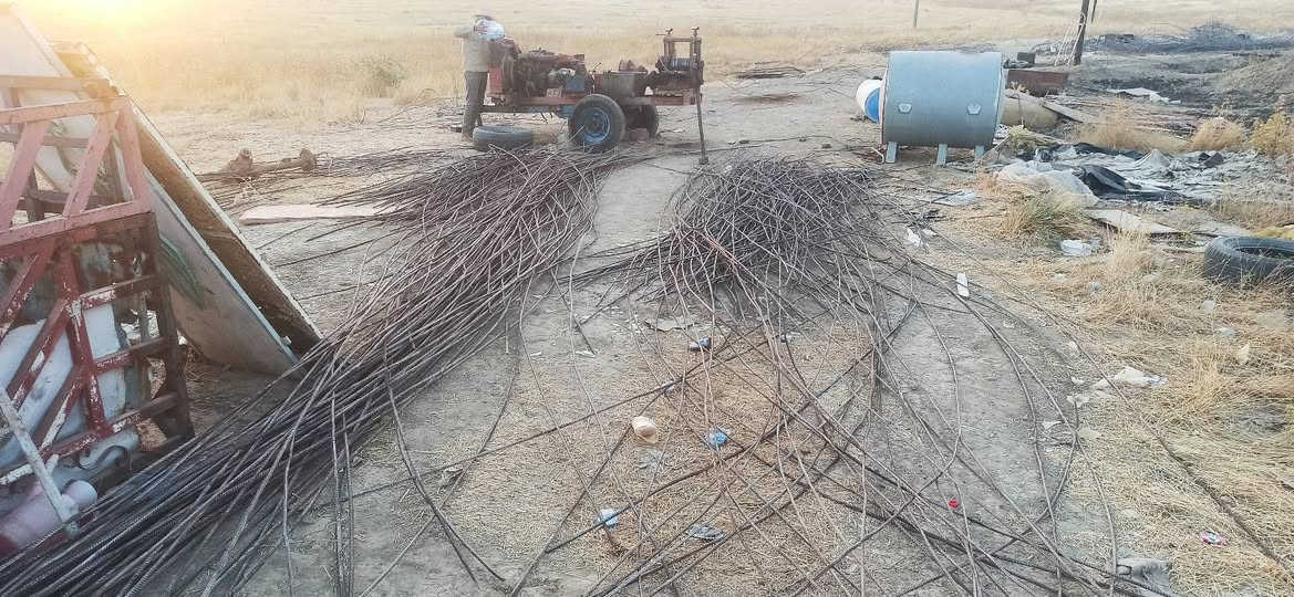 متوفر حديد العنوان ناحية الشورة قرية النعناعة قرب مول العيسى للتواصل عل رقم ***********
