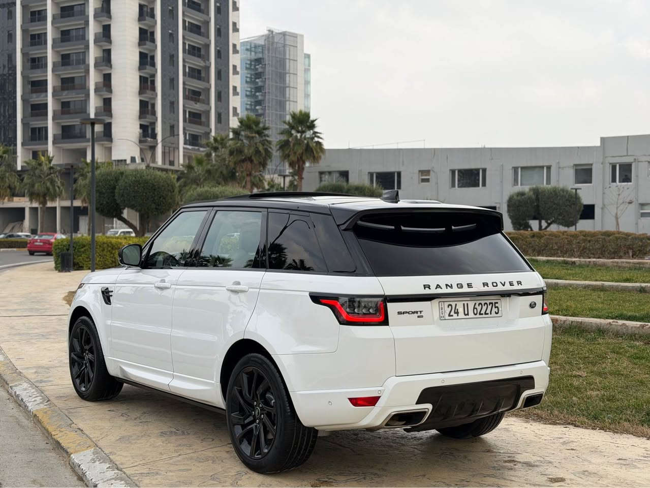Range rover    Sport   V6     2022     Hse 🔥

‎اخوان  سيارة وارد  امريكي  كلين  كلين    مكفول كفالة عامة  صبغ تعديل مابي 
‎گير محرك حدادي سنوي كلشي جديد   شرت  فحس سونر  

‎موديل   2022

‎مواصفات      فول 1/1
4*4
داخل بيجي بلادي 
 انارات داخلي
دوسات كهرباي 
‎كشنات حار و بارد

  
‎بانوراما
‎سندوك شفط
‎جگات تصعد و نتزل  
‎كاميرة 
‎سماعة   ميدريان
‎  كيج اليكتروني
‎ حساس خلفي امامي
‎رادار ورا 
Auto stop 
‎نيظام   Eco sport normally 
‎  لايت   ليدات و زينون متحرك 

‎سيارة    رقم   سنوي هزة جديد باسمي تحويل وكالة نفس يوم

‎        🔥495$    سعر

   

‎مكان سيارة اربيل 
  
***********
*********** أربيل, العراق
