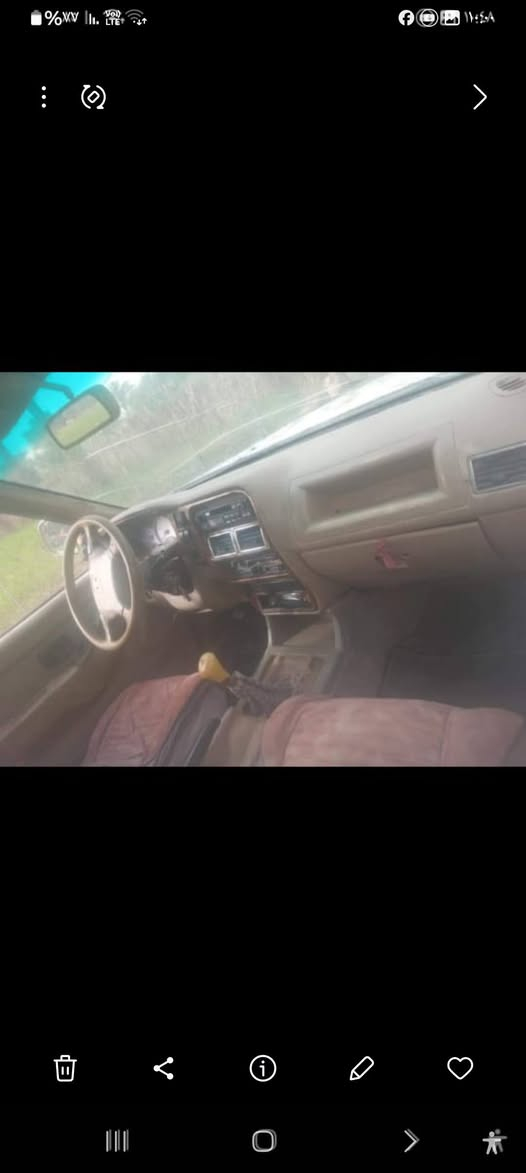 السلام عليكم بيكم كنو 2006 سياره بدون رقم سيارة مآل جناي تخم تاير جديد سيارة نظيفة شغاله محركه بيه تبخير السعر على هذا الرقم ‭0782 520 8293‬
