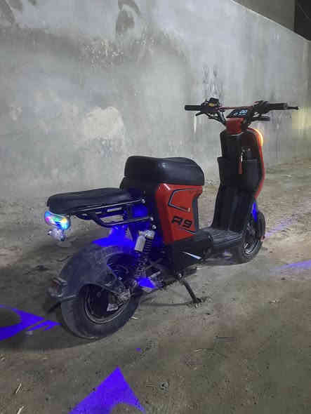 ار 9 للبيع عوزها بس بطاريات النضافه كدام عينك السعر 150قفل مكاني بصره ابو الخصيب ***********
