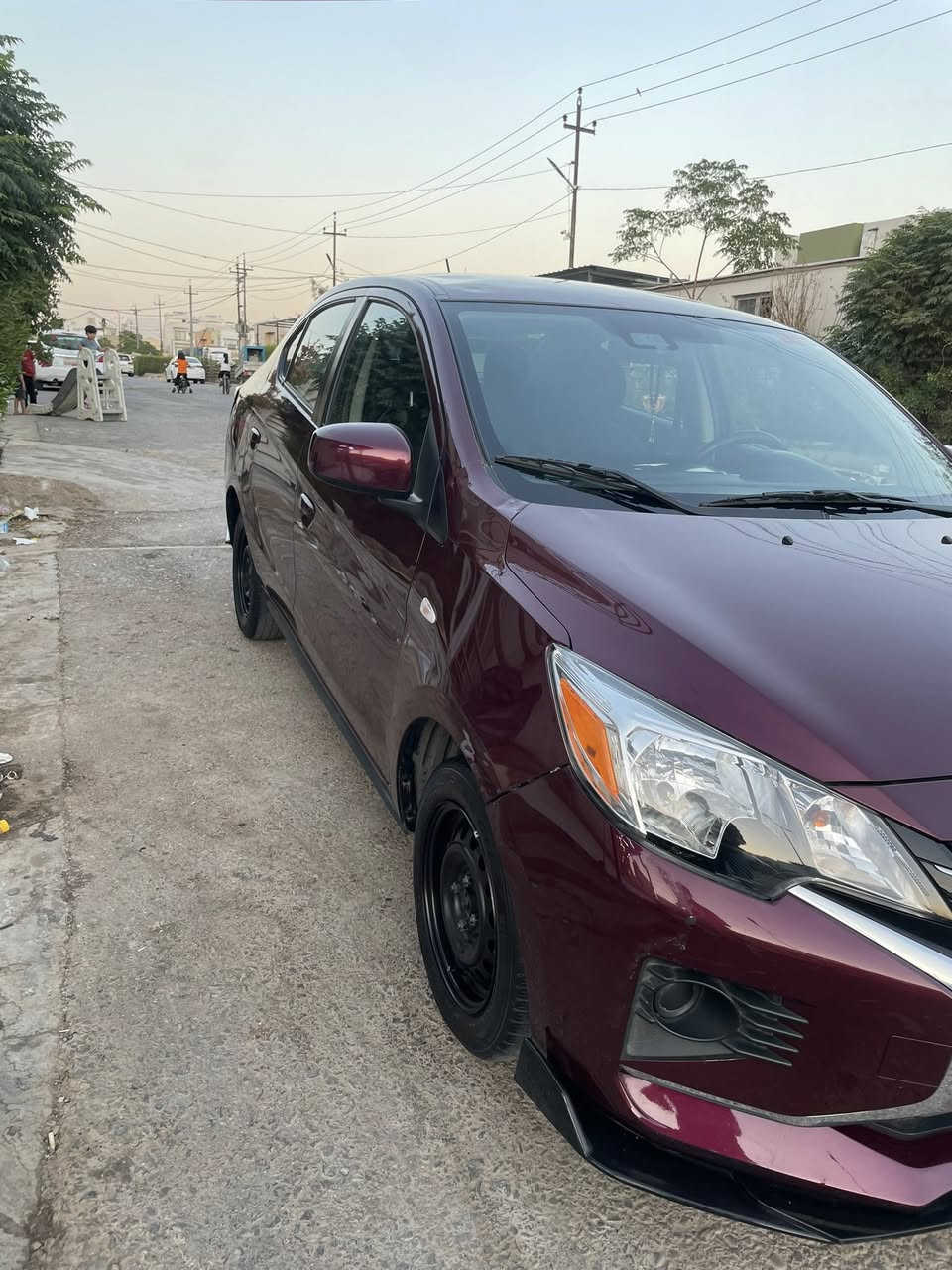 بسم الله
ميراج موديل 2024 g4
السيارة نضيفة وخير من الله 
 حادثها قطعتين ايرباك طاك 
وبيها بالسقف رصعة خفيفة اثر الكونتيرة
الباب السايق تصليح دبي يرادلة تصليح خفيف ع بارد 
السيارة جاهز مرقمة 
 مواصفات 
شاشة
كاربلاي
مانع تزلق 
رادارات امامي خلفي 
Abs 
تثبيت سرعة 
تبريد تدفئة خير من الله 
السعر 98$ ورقة بيها مجال بسيط 
العنوان السيارة اربيل 
***********
