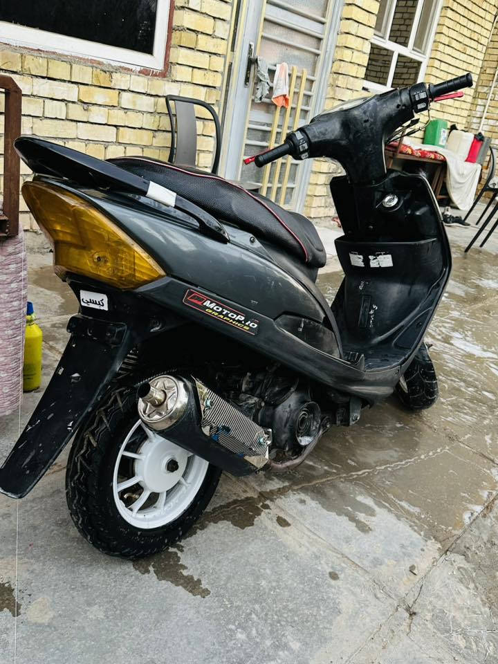 السلام عليكم من رخصة الأدمن ماكس عدله ٤٩ بلاد مكينته سبانه ما طاختهه تجي وتشوف بعينك بيهه تزويد خفيف شوفت عينك بيهه كلج خلفي رياضي دراجه حلوه مرتبه وبلاديه مابيهه نقص كهربائيات شغاله كلهه علق واطبلك خاص أو اتصل عل رقم ***********
