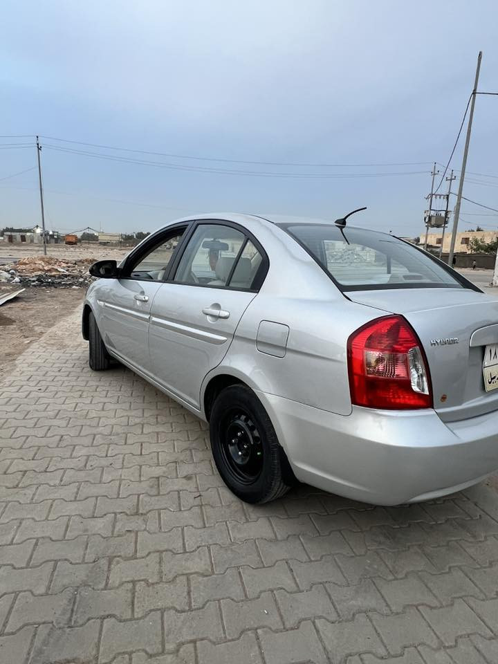 اكسنت 2009
رقم اربيل وكالة اوتحويل 
كفاله عامه من صبغ وضربة وتبديل ماعدا البارد وموضح بسونار
تبريد ثلج 
محرك كير حداديه عل شرط 
محرك1400
مكان نجف
86وبيه مجال
***********
