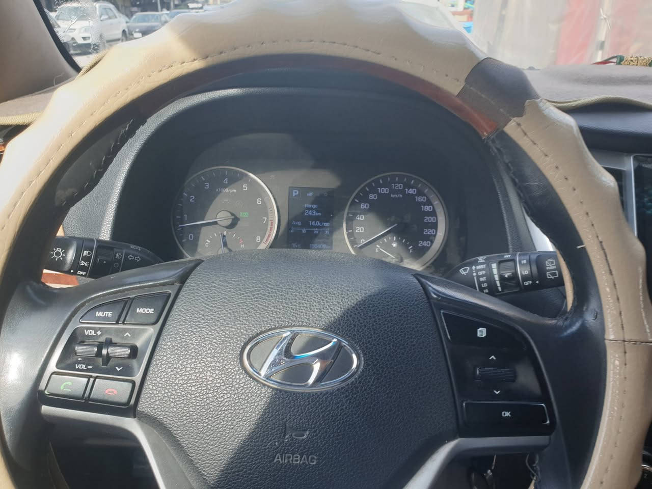 توسان خليجي 2017 محرك 2000 دوش رقم بغداد بإسمي رايدها ب175 للاستفسار الاتصال على *********** و ***********
