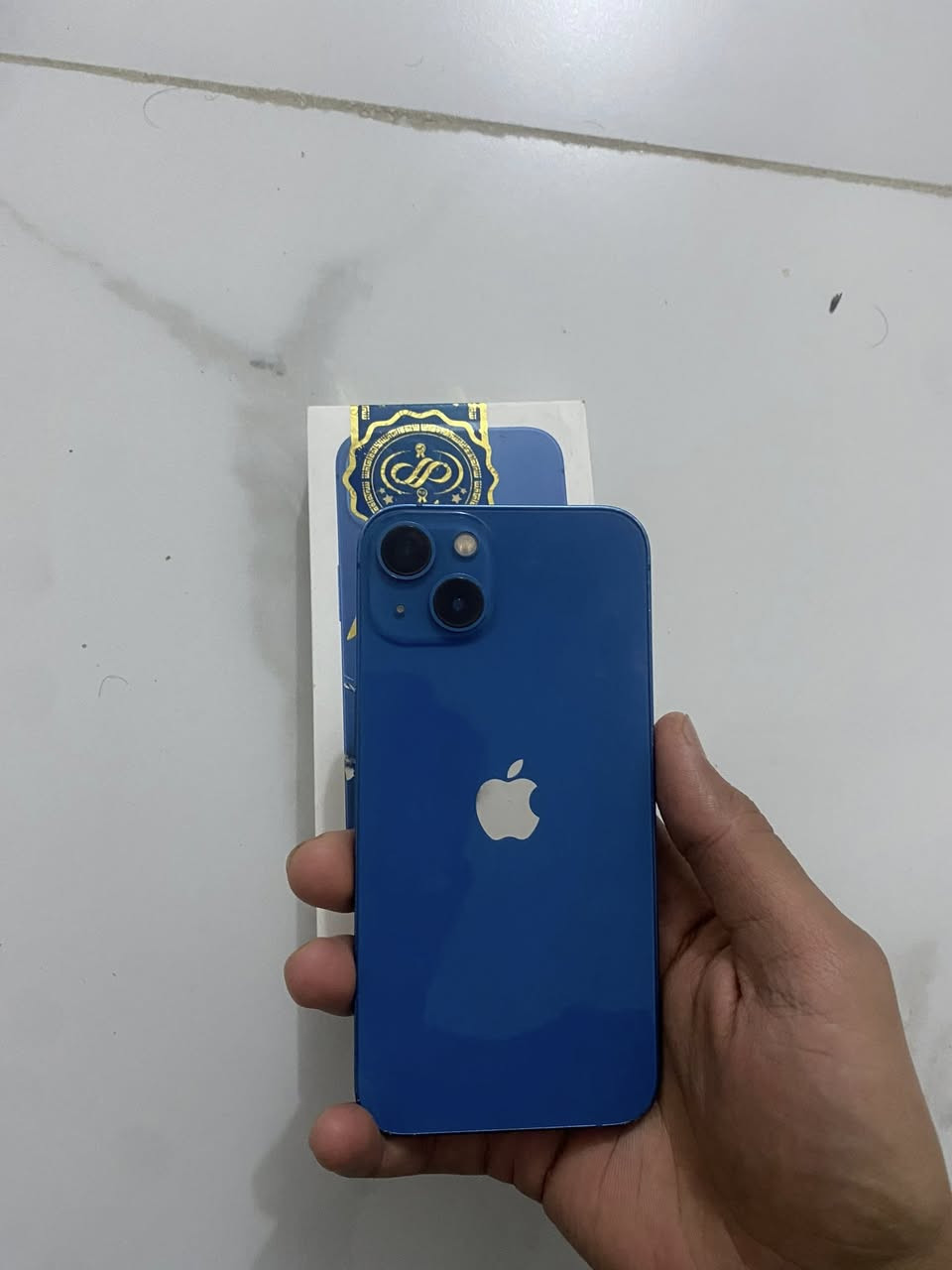 ‏iPhone 13 شرق اوسط جهاز شرط مامفتوح على فحص وين
ذكره 128 بطاريه 74 ملحقاته كامله كرتونه وشحنه سعره 400 وبي مجال شوف سعر مفتوح شكد عند شركات 
رقم :***********
