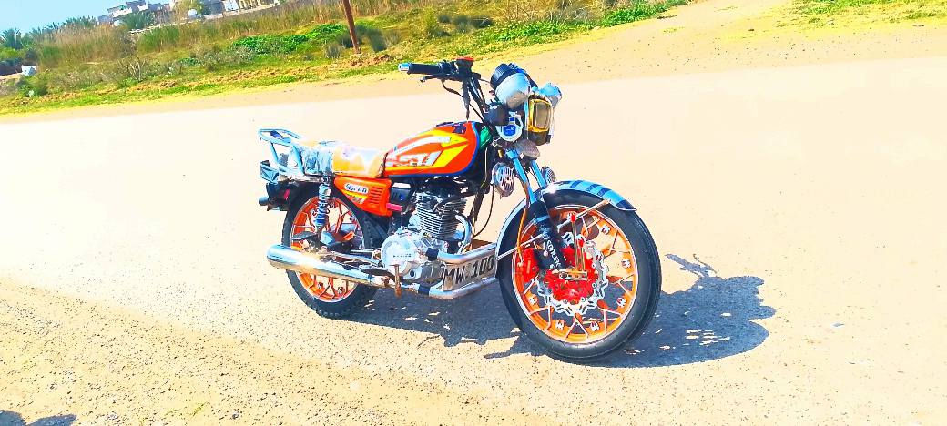 سلام عليكم دراجه سيفان البيع موديل 2024اوراق اصوليه كهربائيّ كلهة شغالة دراجه على  الشركة السعر خاص مكاني ديالى الخاص سراجق هاذه رقمي ***********
