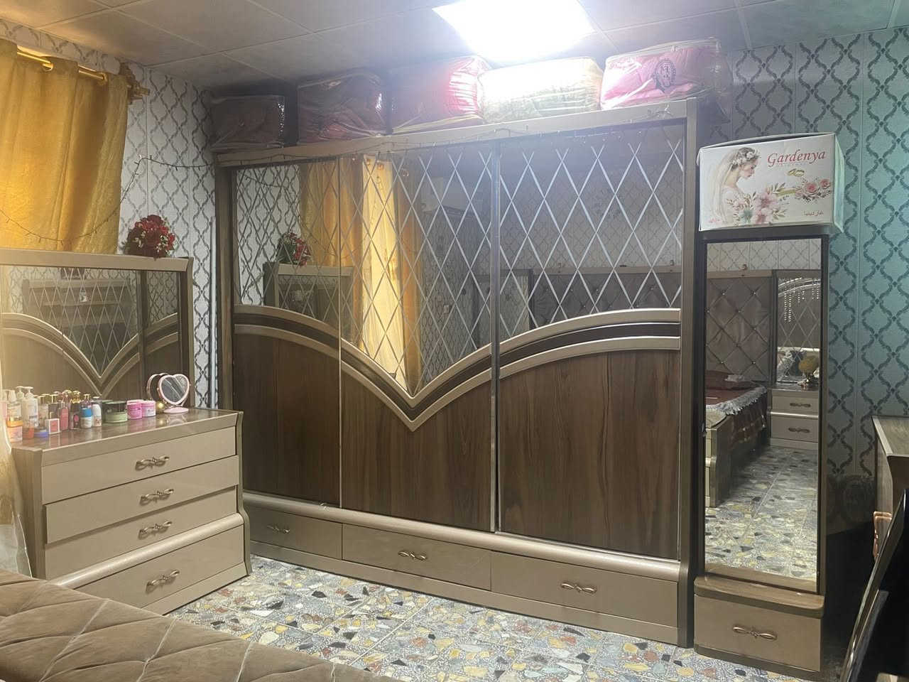 غرفه ضخمهً اريده مراوس ب غرفه انعم منه وغرفتنه مابيه دوشك اريد وحده بيه دوشك


**إذا كنت صاحب هذا الإعلان وتريد حذفه لأي سبب، رجاءا أرسل رسالة إلى الدعم الفني**
